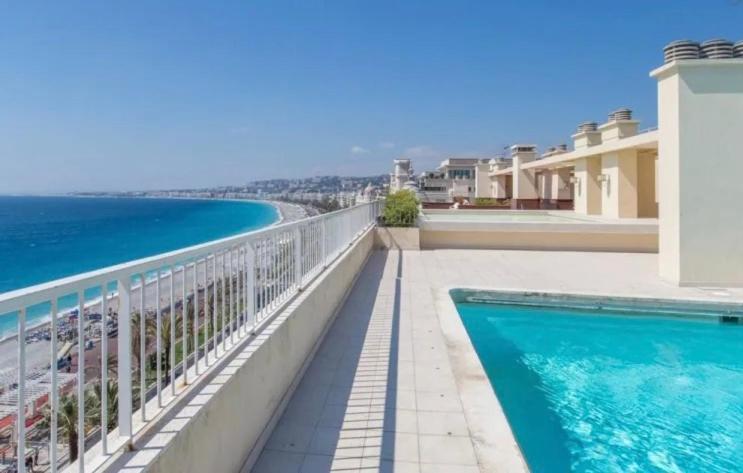 Le Royal, Spacious Seaside Apartment Rooftop And Pool Nice Extérieur photo